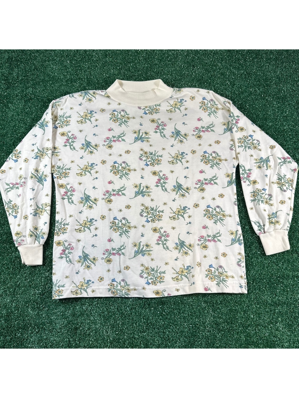 Vintage 90s floral grandmacore long sleeve shirt with shoulder pads size medium